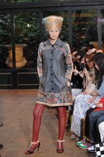 ジャズカッツェ(jazzkatze)、2010-2011年秋冬コレクション｜写真4