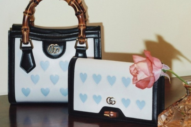 GUCCI グッチ カチューシャ ラブライト コレクション ラインストーン ロマンティックな気持ちを表現した「グッチ ラブライト