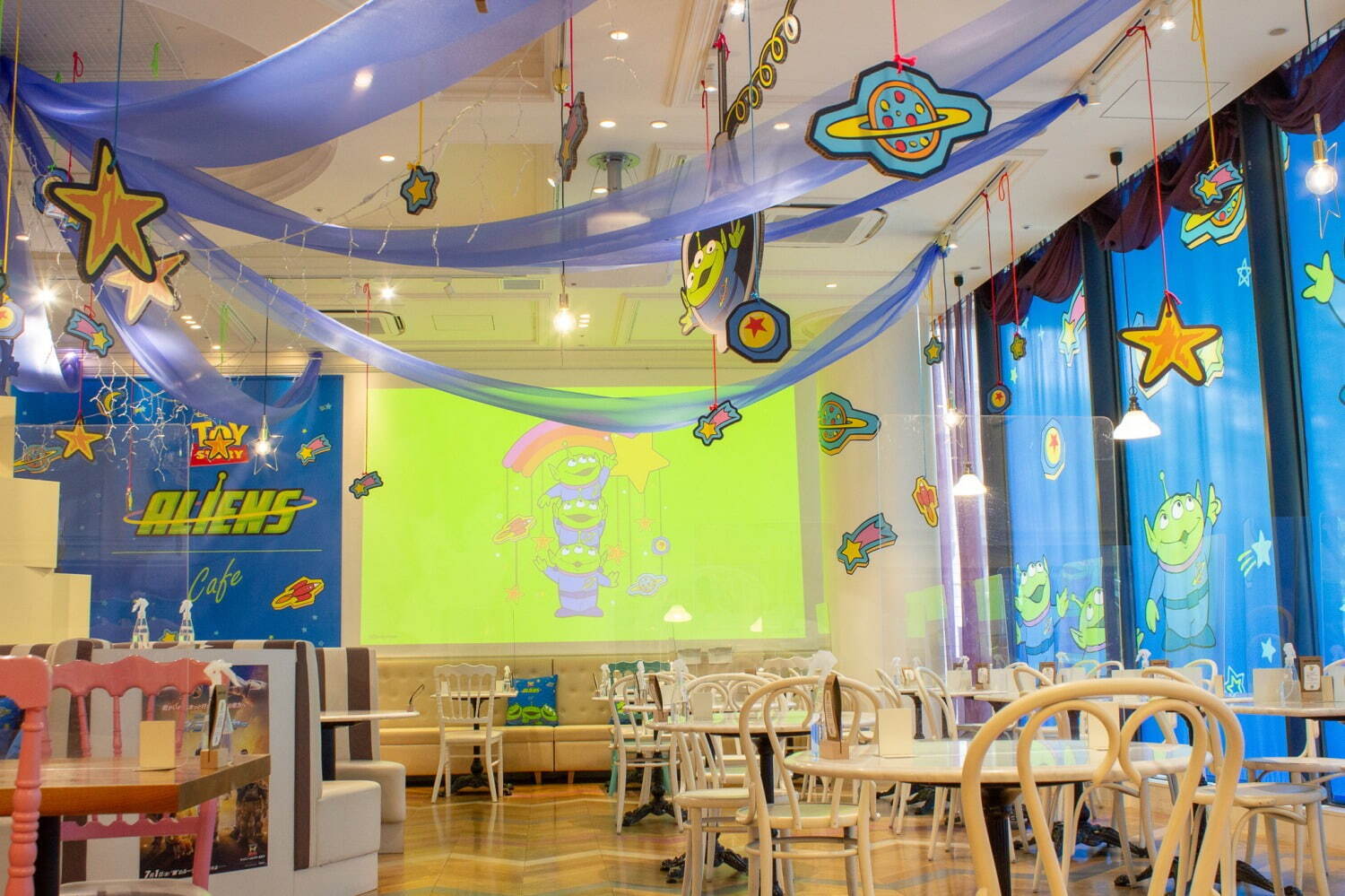 「トイ・ストーリー エイリアン」OH MY CAFEが東京・大阪・名古屋で、“おもちゃの宇宙”テーマ｜写真60
