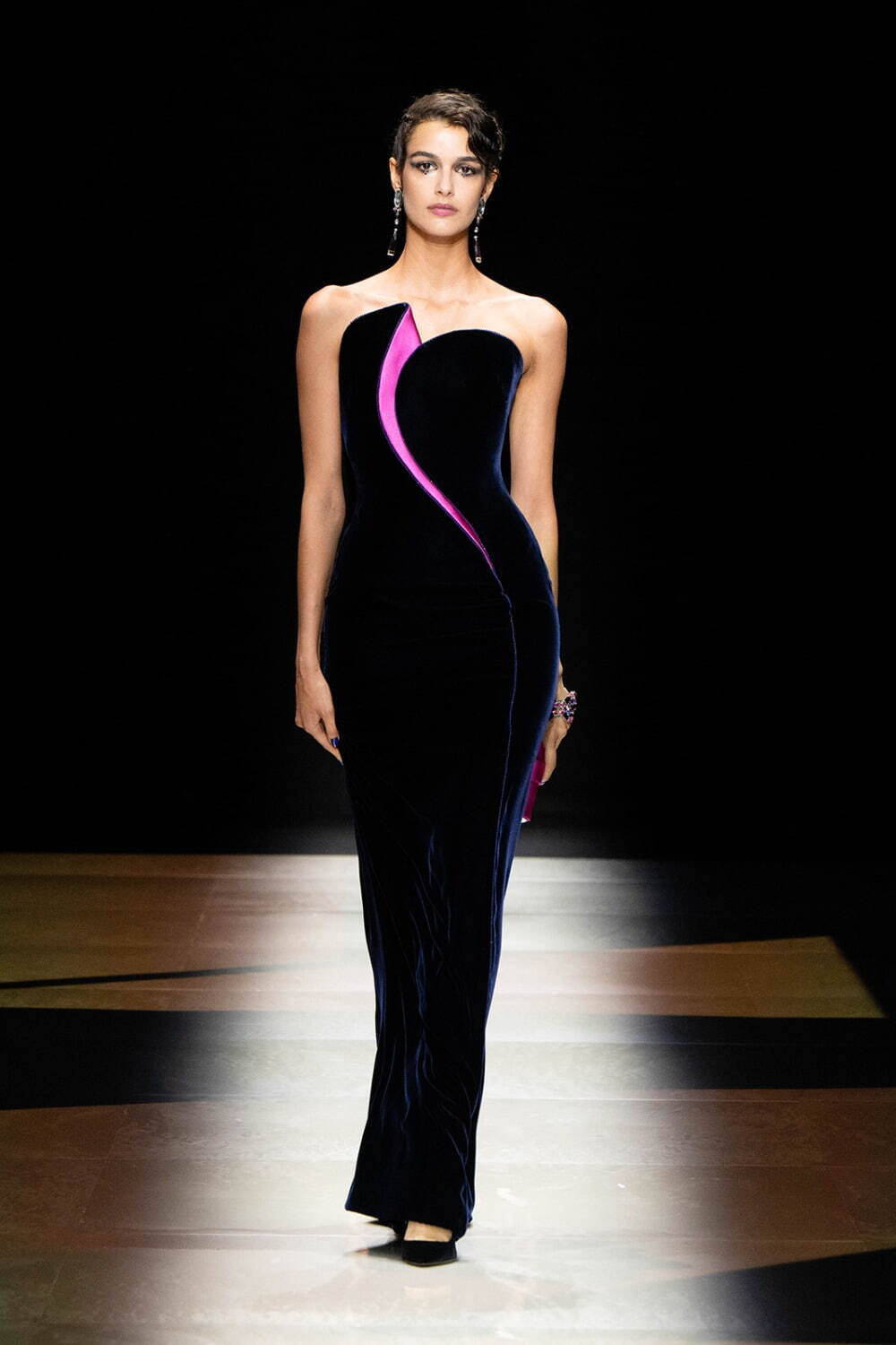 ジョルジオ アルマーニ プリヴェ(GIORGIO ARMANI PRIVÉ) 2022-23年秋冬ウィメンズコレクション  - 写真54