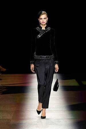 ジョルジオ アルマーニ プリヴェ(GIORGIO ARMANI PRIVÉ) 2022-23年秋冬ウィメンズコレクション  - 写真23