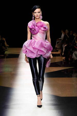 ジョルジオ アルマーニ プリヴェ(GIORGIO ARMANI PRIVÉ) 2022-23年秋冬ウィメンズコレクション  - 写真49