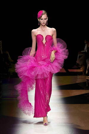 ジョルジオ アルマーニ プリヴェ(GIORGIO ARMANI PRIVÉ) 2022-23年秋冬ウィメンズコレクション  - 写真52