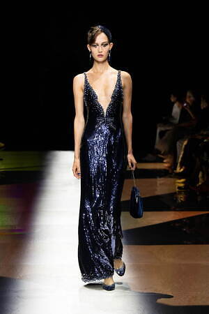 ジョルジオ アルマーニ プリヴェ(GIORGIO ARMANI PRIVÉ) 2022-23年秋冬ウィメンズコレクション  - 写真79