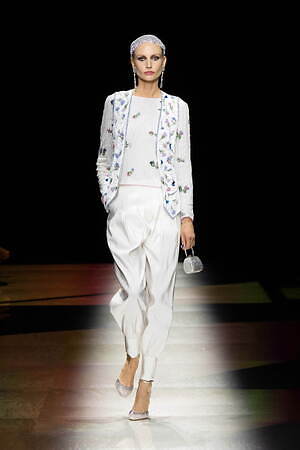 ジョルジオ アルマーニ プリヴェ(GIORGIO ARMANI PRIVÉ) 2022-23年秋冬ウィメンズコレクション  - 写真92