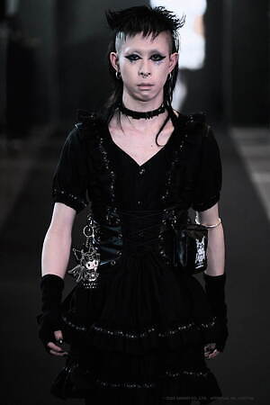 イクミ(IKUMI) 2022年春夏ウィメンズ&メンズコレクション  - 写真4