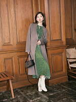 リリー ブラウン22秋の新作、千鳥柄ケープコートやヴィンテージ風“ホース柄”ブラウス｜写真8