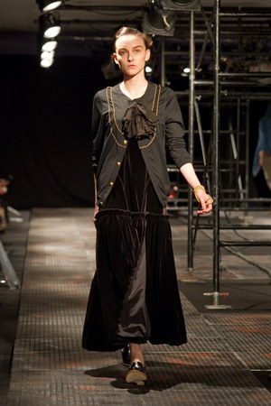 ザ ドレス アンド コー ヒデアキ サカグチ(The Dress & Co. HIDEAKI SAKAGUCHI)、2010-2011年秋冬コレクション｜写真13