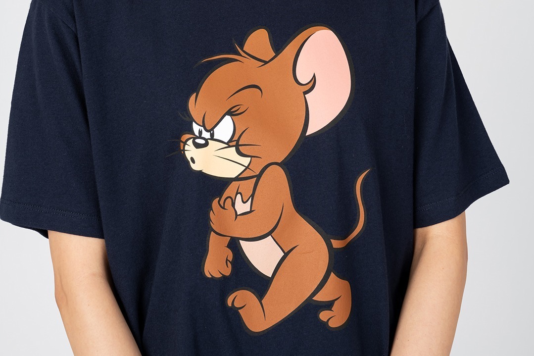 グラニフと「トムとジェリー」がコラボ、驚く姿やチーズのグラフィック入りTシャツ＆ワンピース