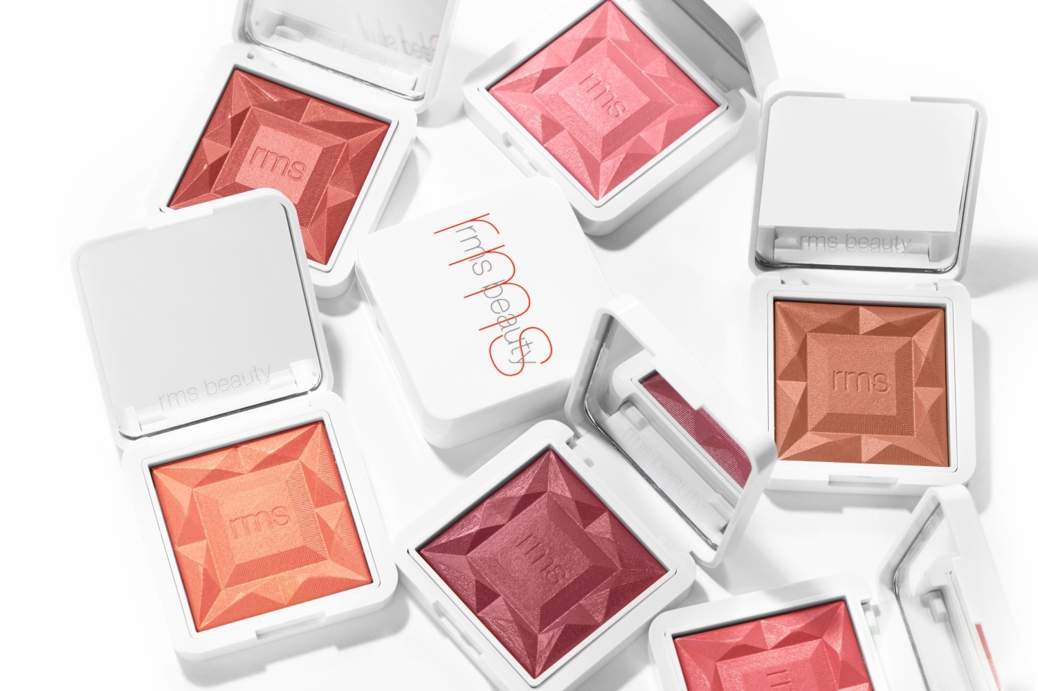 アールエムエス ビューティー22年秋コスメ、“カクテルカラー”の新作3Dジェルパウダーチーク