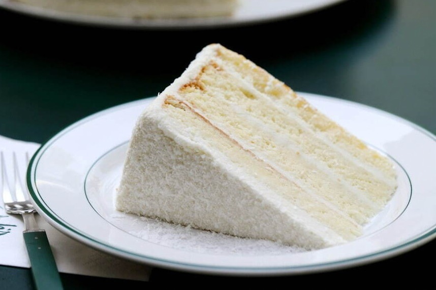 ラルフ ローレンのカフェ「ラルフズ コーヒー」“ココナッツ”主役の夏限定ケーキ＆アイスラテ