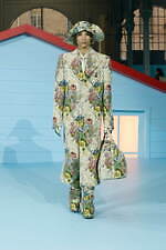 ルイ・ヴィトン22年秋冬メンズ新作、花柄＆モノグラム・パターンのコートや“ペイント缶”レザーバッグ｜写真7