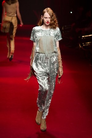 G.V.G.V.(ジーヴィージーヴィー)、 2010-2011年秋冬シーズンコレクション｜写真29