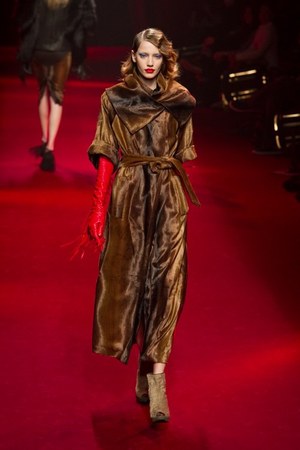 G.V.G.V.(ジーヴィージーヴィー)、 2010-2011年秋冬シーズンコレクション｜写真37