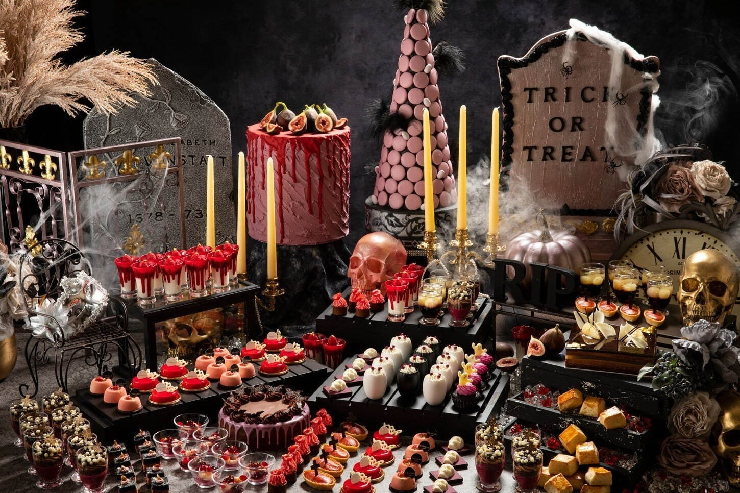 コンラッド東京「ゴシック・ハロウィン・スイーツビュッフェ」