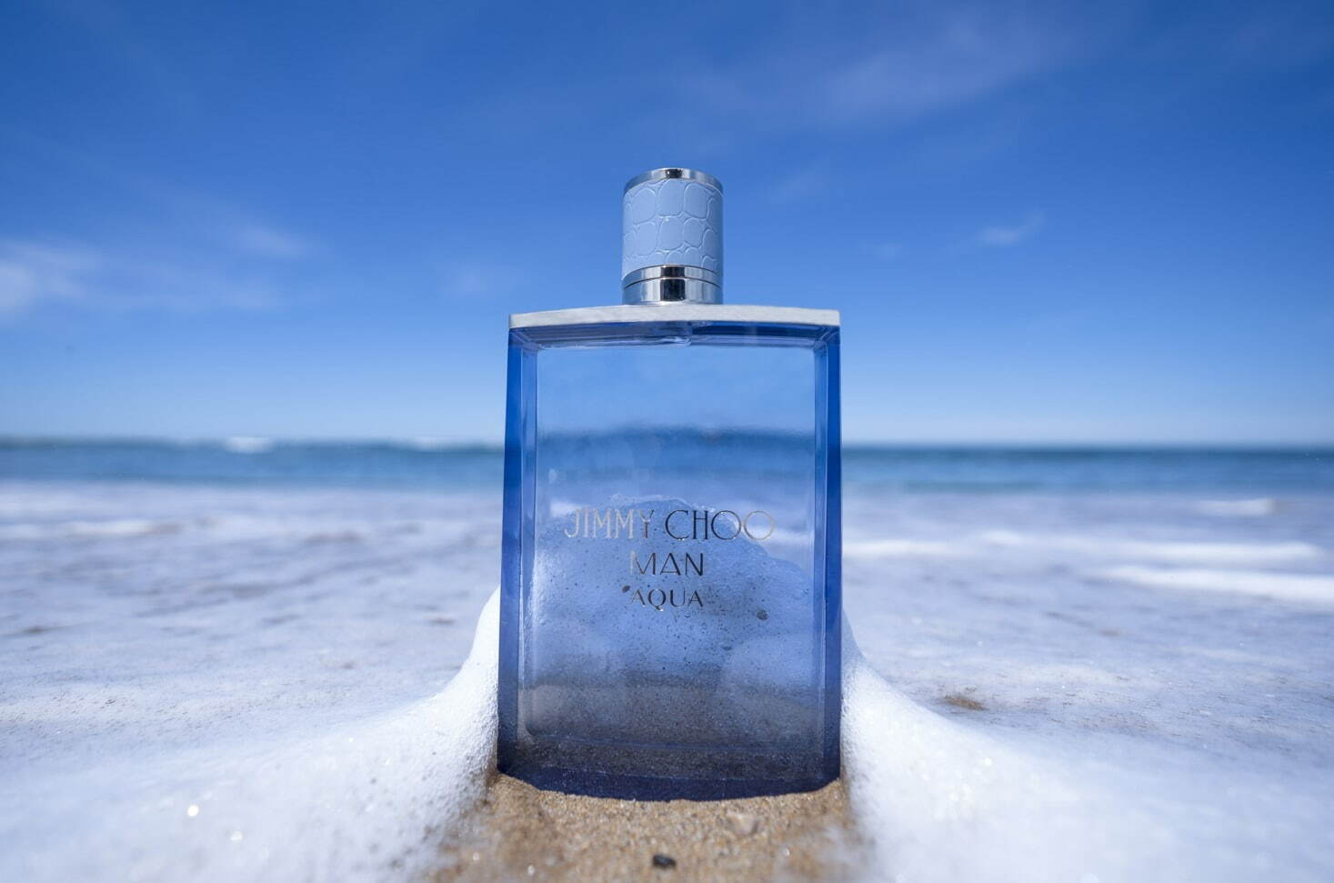 ジミー チュウ“海の香り”をイメージした新メンズフレグランス「ジミー チュウ マン アクア」 - ファッションプレス