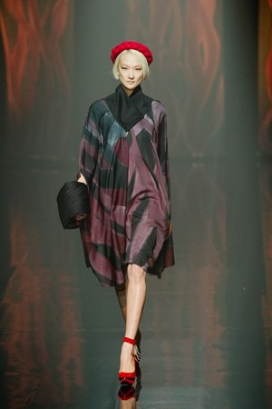 アライサラ(araisara)、2010-2011年秋冬コレクション｜写真1