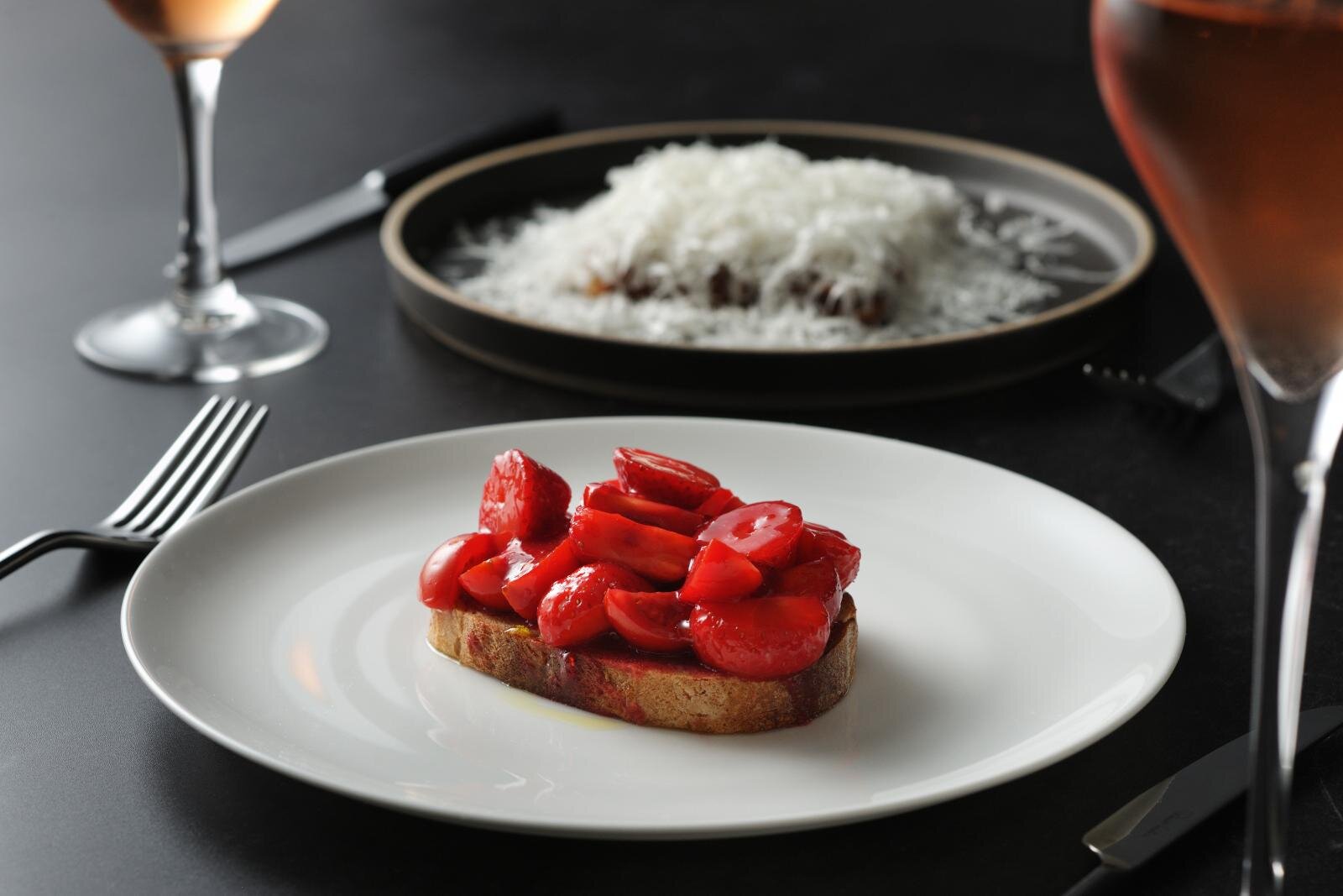 「OMO7横浜 by 星野リゾート」旧横浜市庁舎の建築・アートを再利用、ベーカリー＆ダイニングも｜写真20