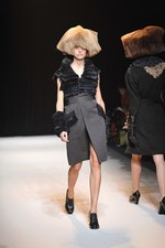 カミシマチナミ(KAMISHIMA CHINAMI)、2010-2011年秋冬コレクション｜写真24