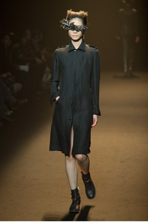 アグリ サギモリ(AGURI SAGIMORI)、2010-2011年秋冬コレクション｜写真20