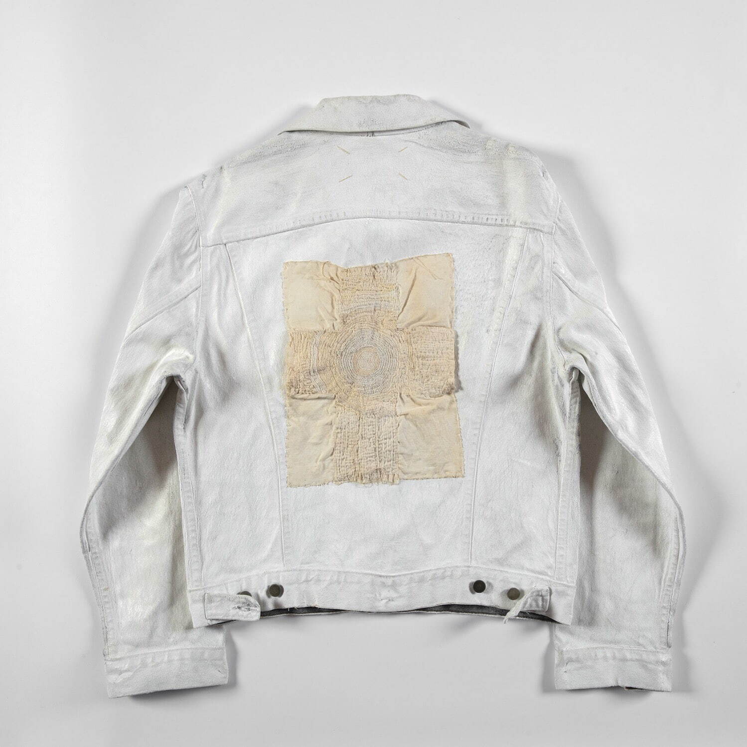 沖潤子《ジャケット(Martin Margiela ⓪⑩)》2013年　個人蔵
©2022 Oki Junko, photo by Nagare Satoshi