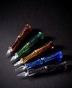 銀座 蔦屋書店にグラススタジオトゥースと細見博子のガラスペン＆ペンホルダーが集結｜写真2