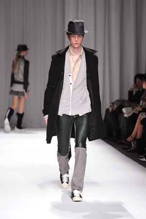 タイニーダイナソー(tiny dinosaur) 2010-11年秋冬ウィメンズ&メンズコレクション  - 写真33