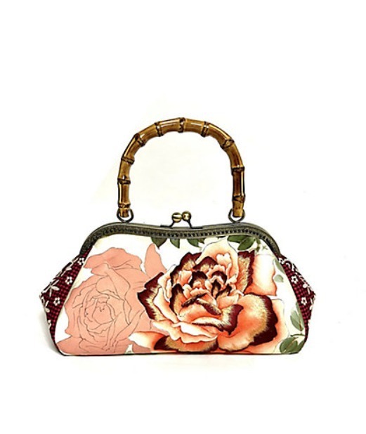 シュウカ「薔薇刺繍のがま口バッグ」38,500円