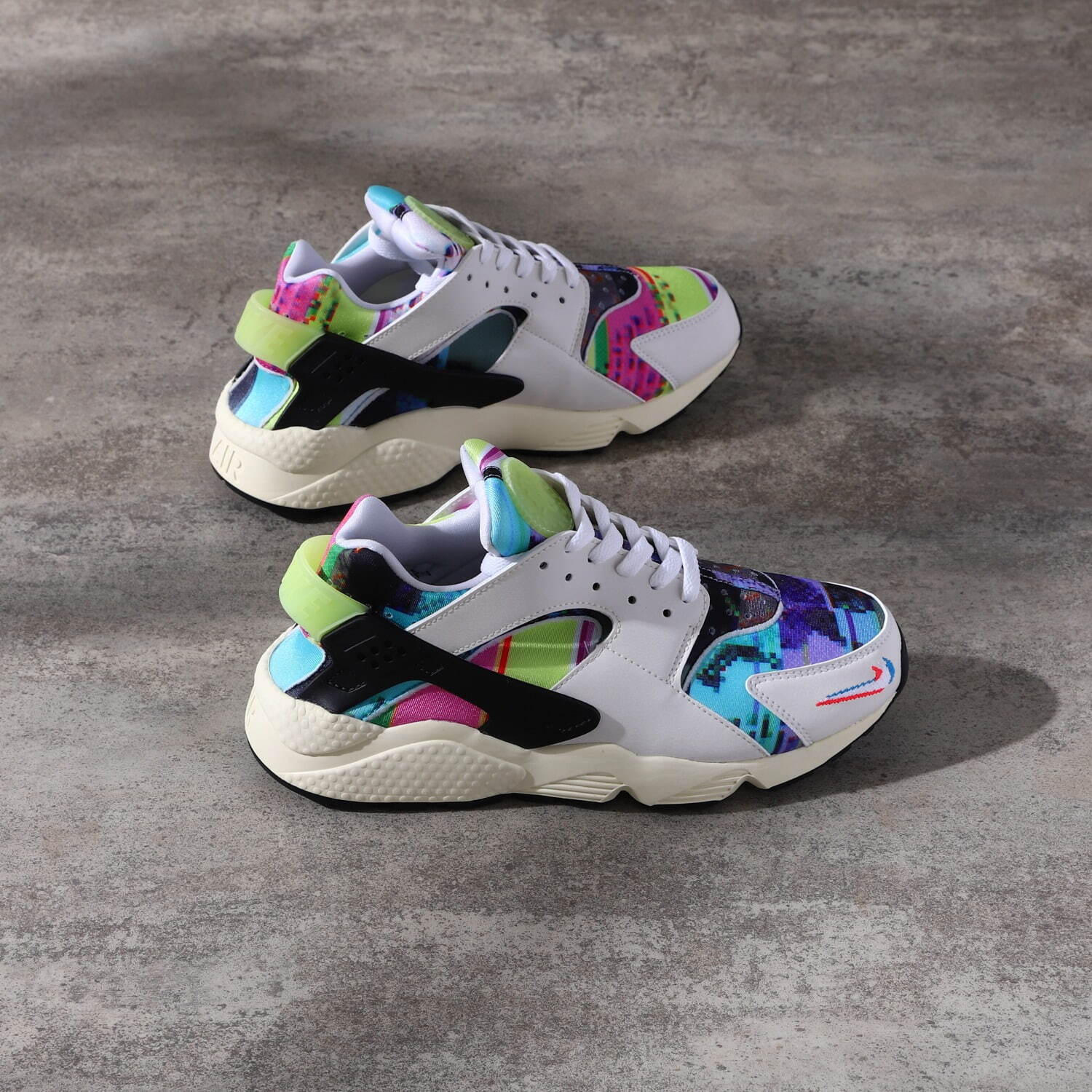 「エア ハラチ(Air Huarache)」16,500円