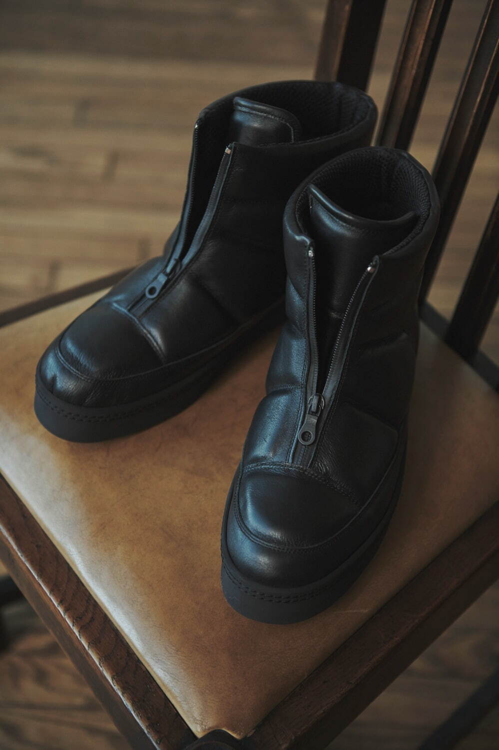 COW LEATHER SNOW BOOTS SNEAKERS 79,200円