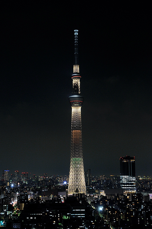 スカイツリーで大晦日特別ライトアップ - 2020年オリンピック・パラリンピック東京開催を記念 | 写真