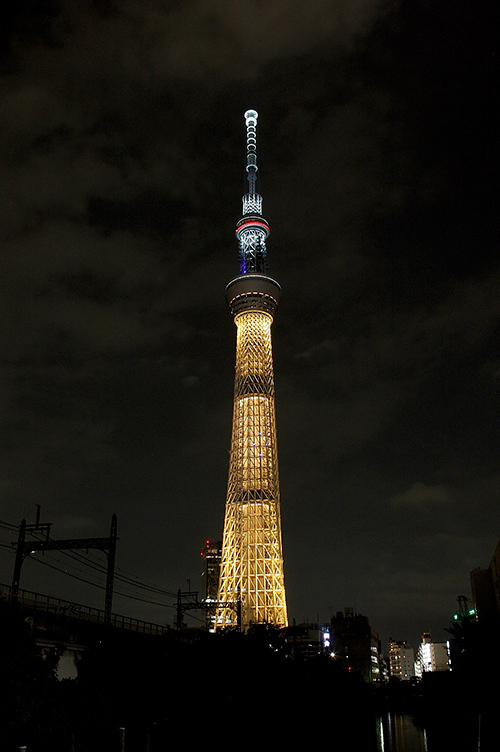 スカイツリーで大晦日特別ライトアップ - 2020年オリンピック・パラリンピック東京開催を記念 | 写真