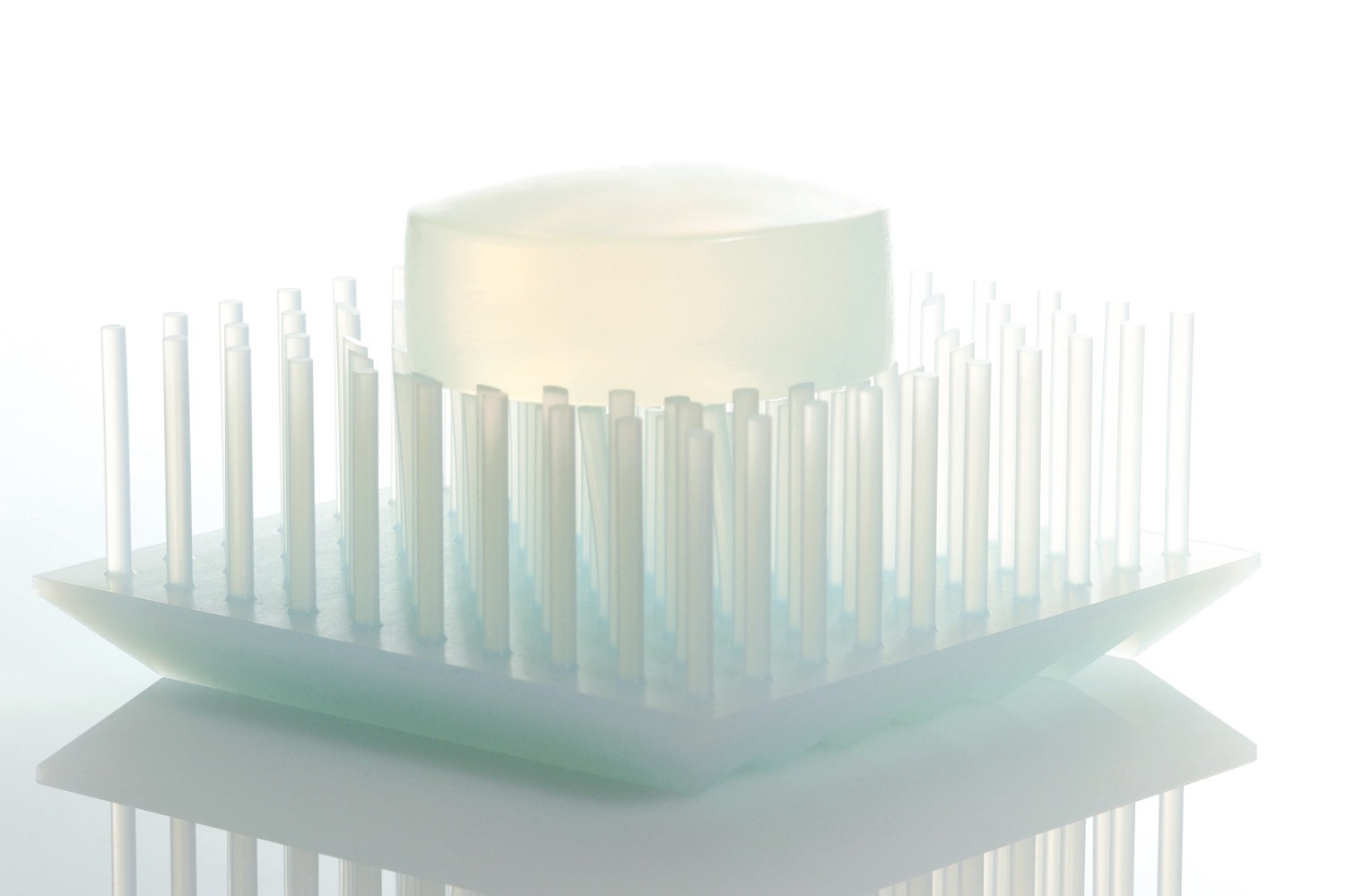 デザイナー宮城壮太郎、初の回顧展が世田谷美術館で - 日常のものと空間にわたる仕事の全貌を紹介