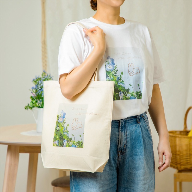Flower miffy トートバッグ フォトシリーズ ネモフィラ 2,640円
Flower miffy Tシャツ フォトシリーズ ネモフィラ 3,960円