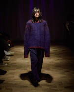 アポクリファの新作、鮮やかに仕上げたショールカラージャケットや草花モチーフのニット｜写真28