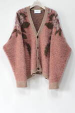 アポクリファの新作、鮮やかに仕上げたショールカラージャケットや草花モチーフのニット｜写真4