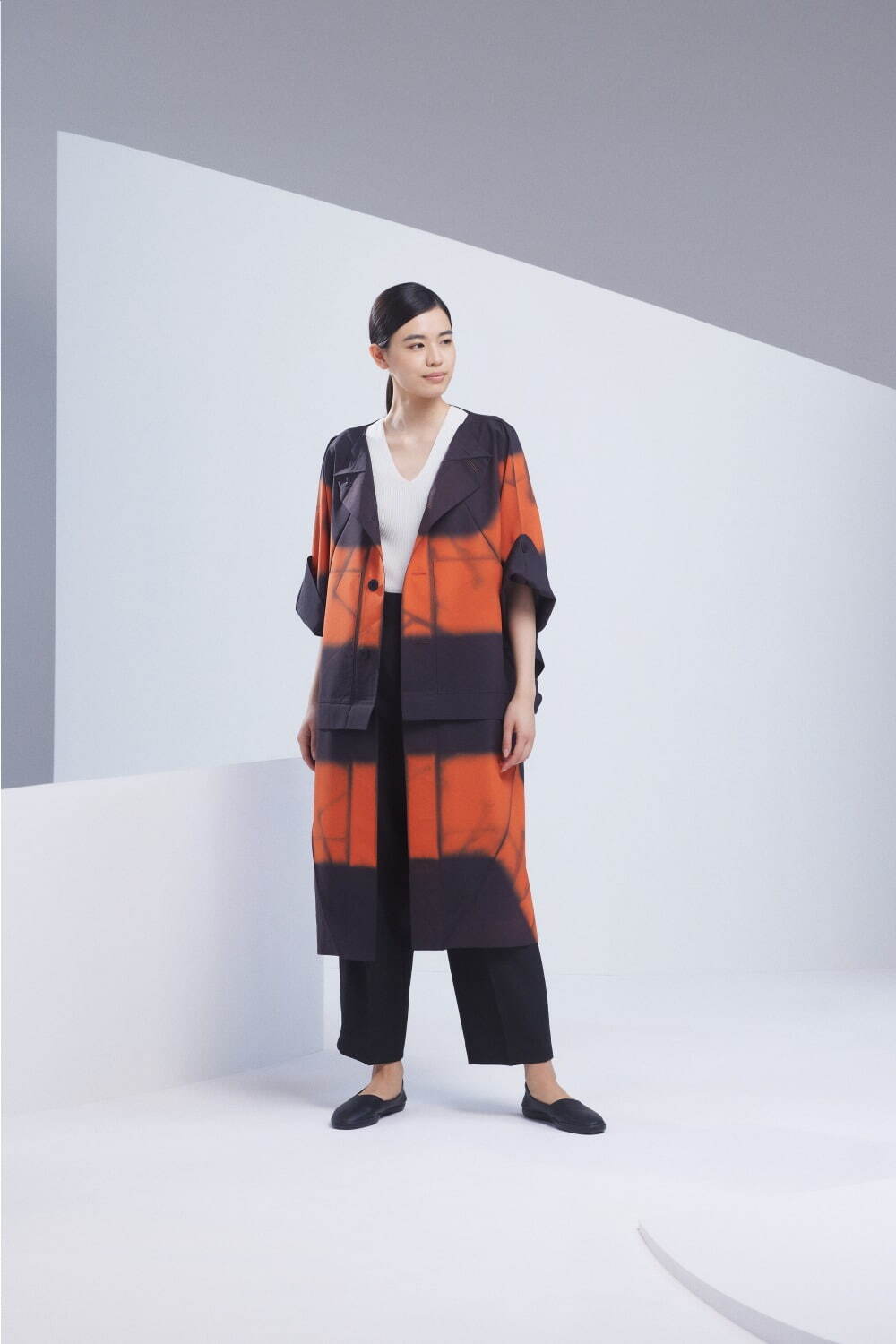 132 5. イッセイ ミヤケ(132 5. ISSEY MIYAKE) トライアングル ダイ｜写真3