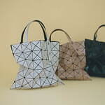 BAO BAO ISSEY MIYAKE新作“まるでアクセサリー”輝くショルダーバッグやハットも｜写真15