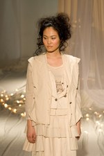 シダタツヤ(SHIDA TATSUYA)、アンルリー(unruly)、ラスティーソート(Rusty Thought)、2010-2011年秋冬コレクション｜写真6