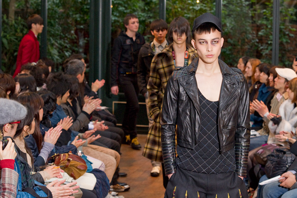 オドラデック 2010-11年秋冬 メンズ コレクション