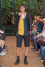 オドラデック(ODRADEK)、2010-2011年秋冬シーズンコレクション｜写真17