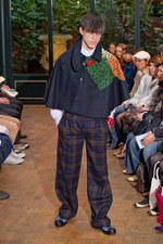 オドラデック(ODRADEK)、2010-2011年秋冬シーズンコレクション｜写真19