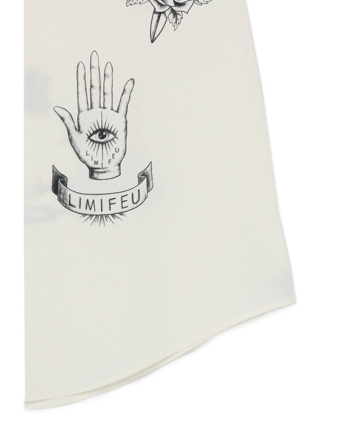 リミ フゥの“オールドスクールタトゥー”シャツ、燃えるハートや薔薇モチーフをプリント｜写真5