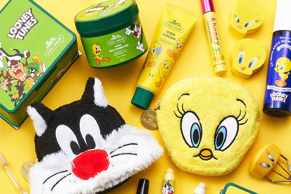 ルーニー・テューンズ｜「ルーニー・テューンズ」のプラザ限定コスメ、レブロンのリップスクラブが“トゥイ―ティー”デザインに