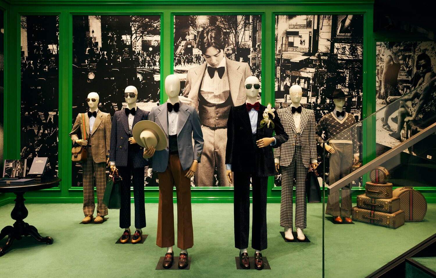 グッチを纏う「志尊淳」の写真展、森山大道撮り下ろし作品を