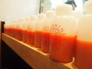 ☆☆☆毎朝、フレッシュジュースを習慣に☆☆☆ w300_sunshine_juice_05.JPG