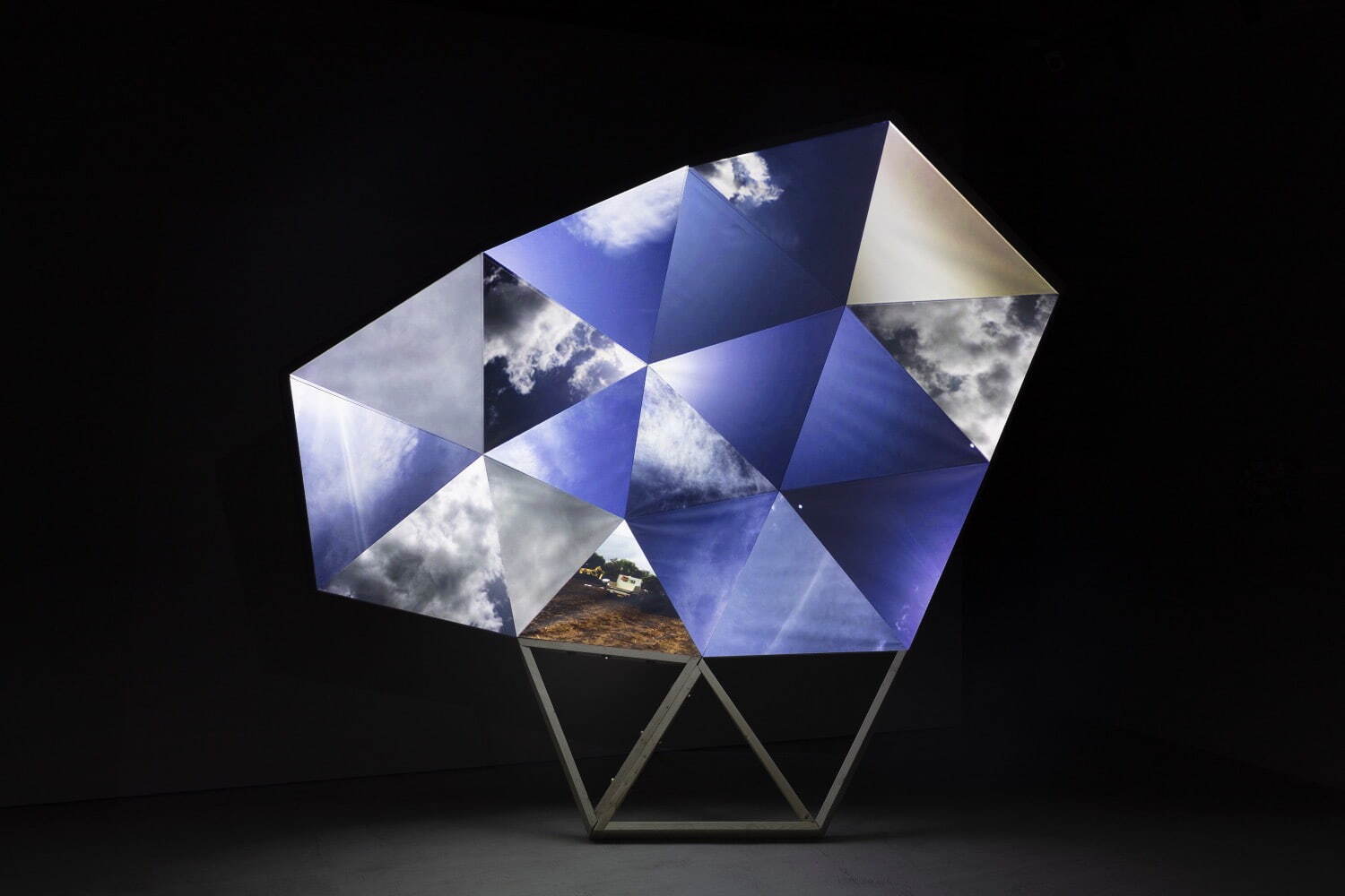 岩井優《経験的空模様 #1》(Control diariesより)　2020年　Photo: Shu Nakagawa
©Masaru Iwai, Courtesy of Takuro Someya Contemporary Art
