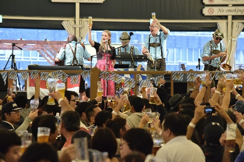 「横浜オクトーバーフェスト 2022」横浜赤レンガ倉庫で3年ぶりに、本場ドイツビールが集結｜写真2