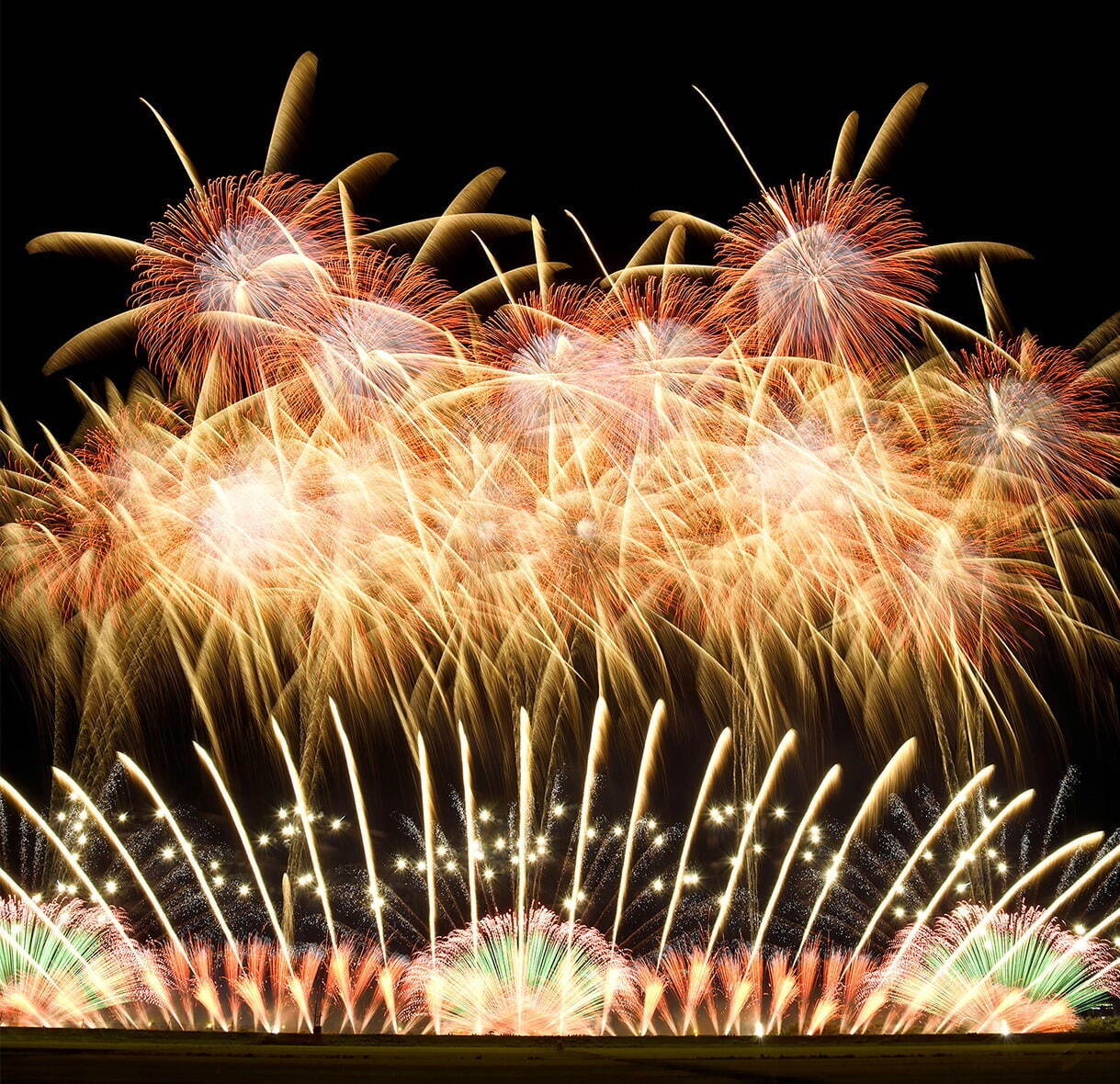 ＜茨城＞「利根川花火大会2022」“約3万発の花火”を打ち上げ