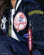 アルファ インダストリーズ×MLB×ニューエラ、“エンジェルス”のエンブレム入りMA-1｜写真33